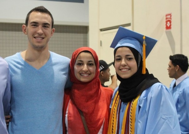 شاهد تدين بشدة مقتل ثلاثة فلسطينيين في الولايات المتحدة على خلفية معاداة الإسلام