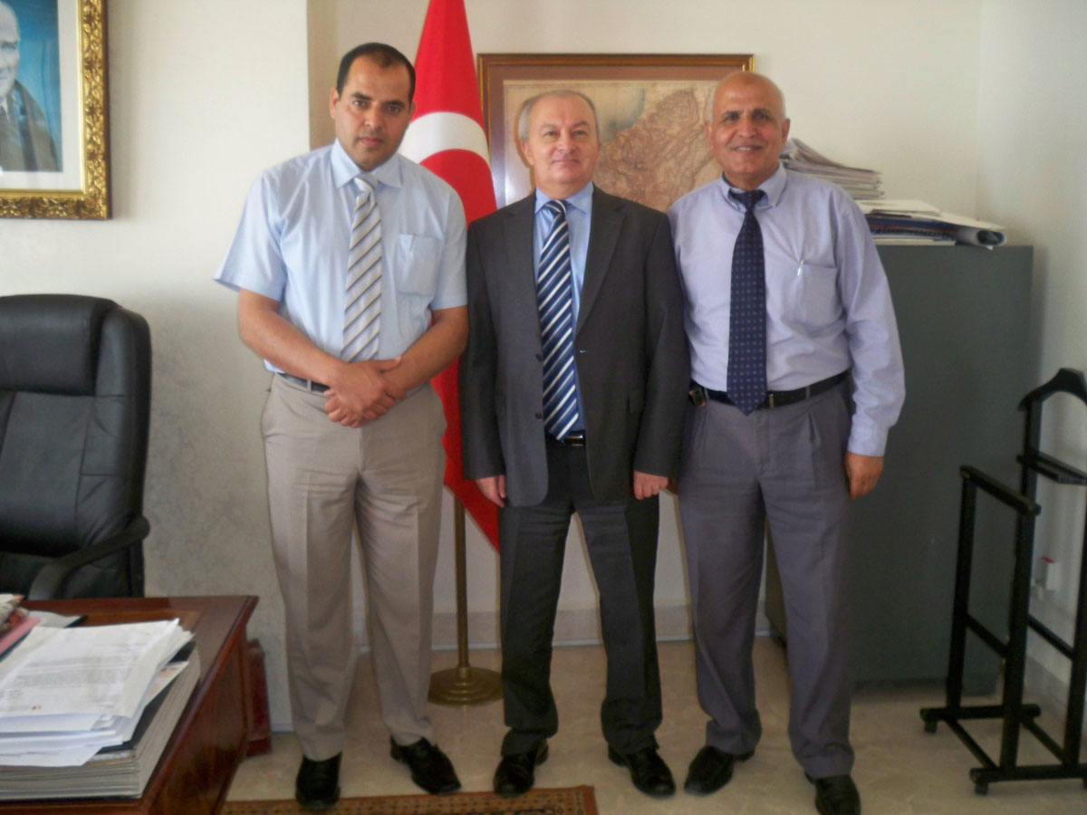 شاهد تلتقي السفير التركي في لبنان وتناقش معه أوضاع اللاجئين الفلسطينيين في لبنان وسوريا