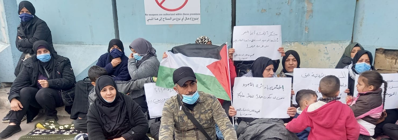Why did the Palestinian refugees from Syria set up a sit-in tent in front of the UNRWA office in Beirut?
