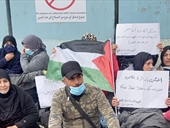 Why did the Palestinian refugees from Syria set up a sit-in tent in front of the UNRWA office in Beirut?