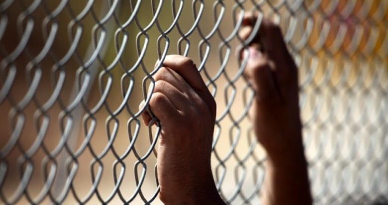  الاعتقال الإداري جريمة ضد الإنسانية (شاهد) تدعو لتحرك دولي لتحقيق العدالة للمعتقلين الفلسطينيين