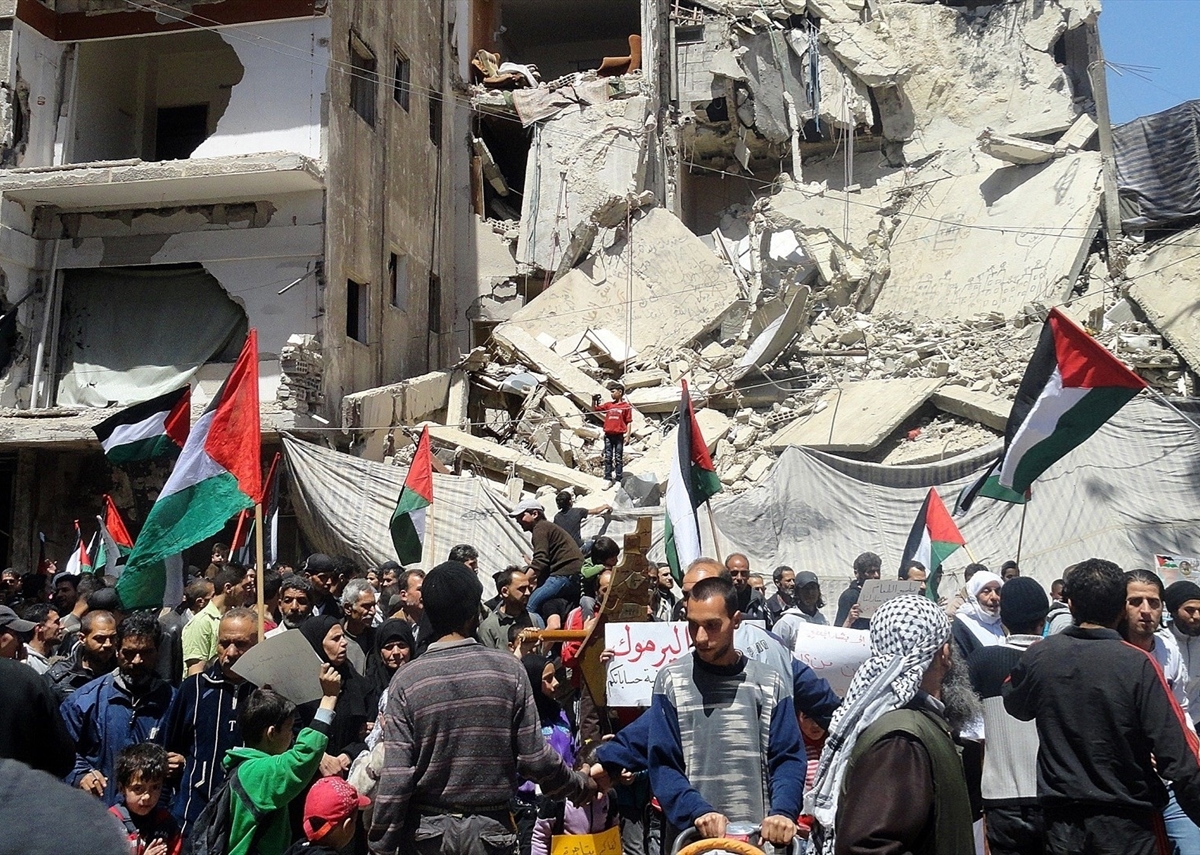 Following the Announcement of Treating Palestinians in Syria as Foreigners, (Witness) Seeks Clarification from the Syrian Consul in Lebanon