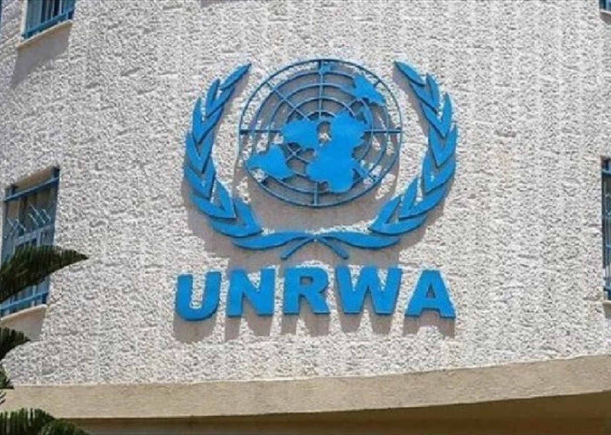 (witness) Members of the UNRWA Advisory Commission call for urgent intervention to stop the reduction in working hours and wages