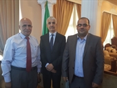 (شاهد) تناقش مع السفير الجزائري أوضاع اللاجئين الفلسطينيين في لبنان