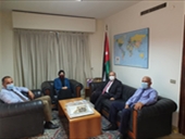 سفير الأردن في لبنان يستقبل وفدا من (شاهد) ويناقش معه تطورات القضية الفلسطينية