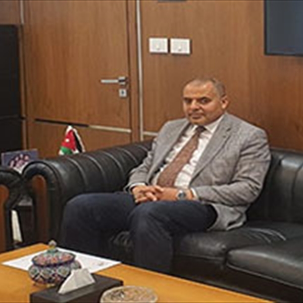 (شاهد): زيارة السفارة الجزائرية في لبنان لتعزيز الجهود الدولية لدعم القضية الفلسطينية وحماية حقوق اللاجئين.