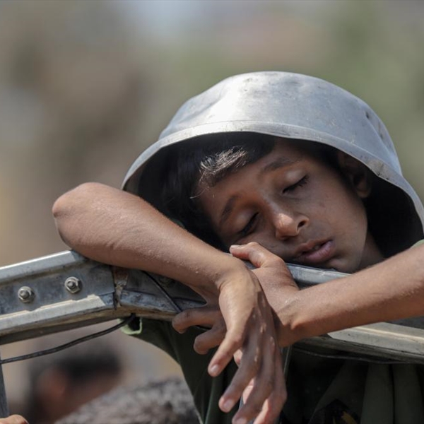 (شاهد):  بين ادعاءات الممرات الإنسانية واستمرار سياسة التجويع:   المجاعة في غزة تتوسع بلا رادع