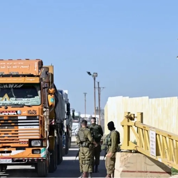 (شاهد) : تعطيل إيصال المساعدات الإنسانية إلى قطاع غزة جريمة ضد الإنسانية