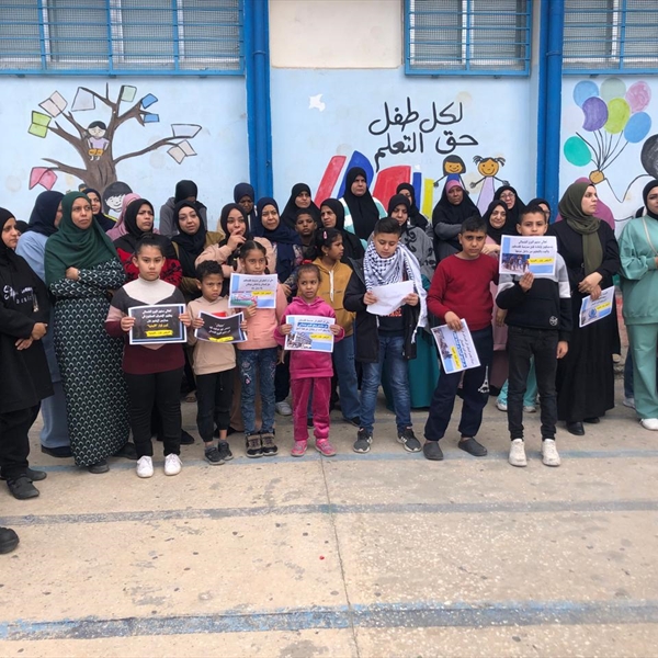 شاهد) تدعو إلى حل عاجل لأزمة مدرسة فلسطين في مخيم برج الشمالي
