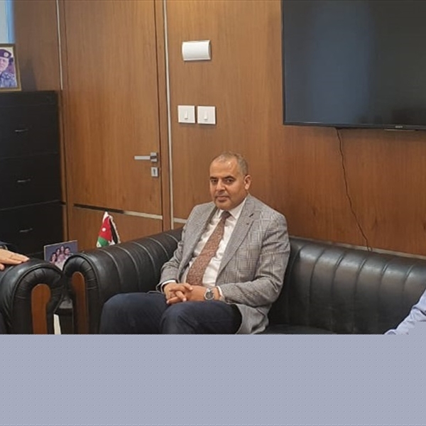 (شاهد) تبحث مع السفير الأردني سبل دعم حقوق اللاجئين الفلسطينين وتسلمه نسخة من تقريرها السنوي لعام 2024