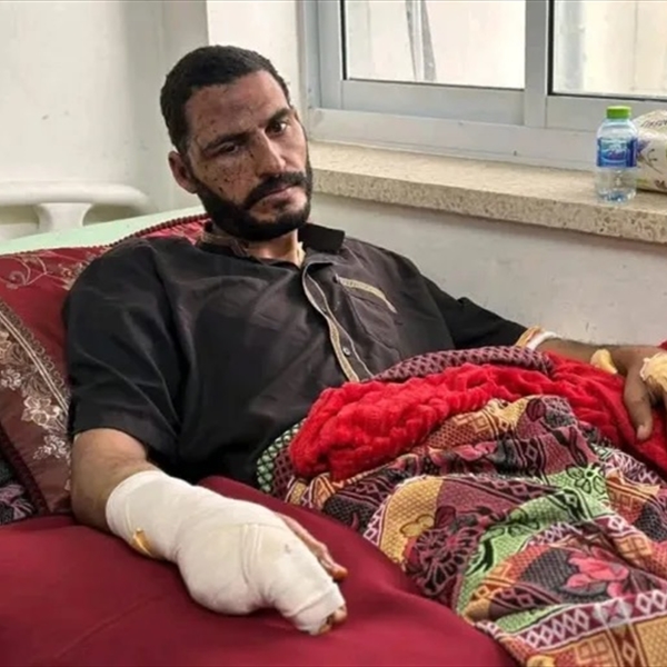 الاحتلال يواصل استهداف الصحفيين: استهداف متعمد للصحفي حسن إصليح أثناء تلقيه العلاج