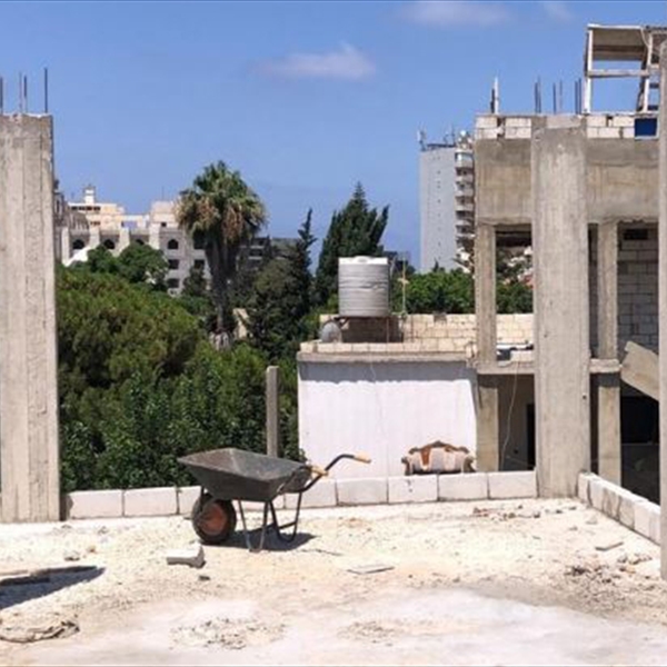 (شاهد) تدعو السلطات اللبنانية الى  الافراج  عن اللاجئة الفلسطينية  آمال موسى بعد مرور خمسة أيام على احتجازها بتهمة بناء منزل لها في "مخيم البص" جنوب لبنان 