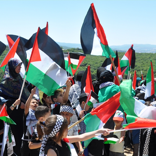 (شاهد) تحيي ذكرى النكبة ال ٧٤ على الحدود اللبنانية الفلسطينية  الحنفي: رغم التحديات التي يعيشها اللاجئون الفلسطينيون، إلا أنهم على أمل بالعودة القريبة لديارهم 