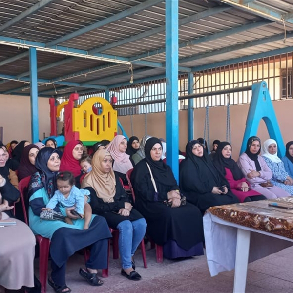 (شاهد) تنظم محاضرة توعوية حول حقوق الطفل في مخيم برج الشمالي