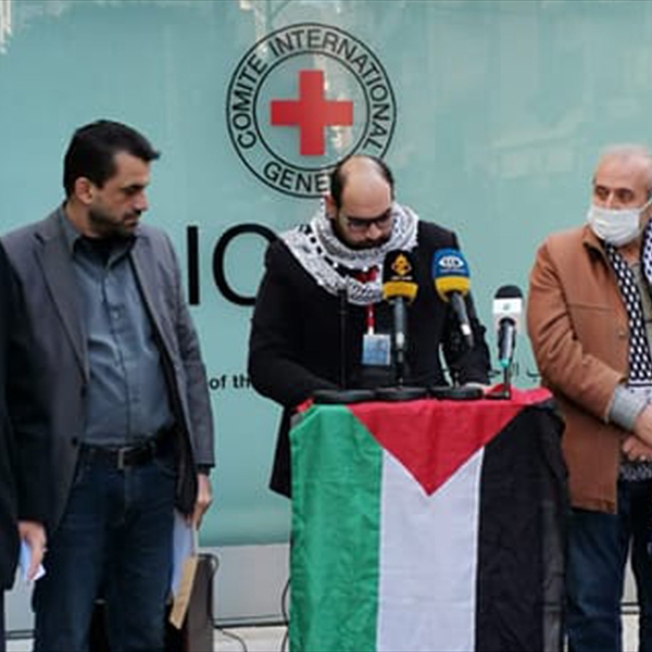 (شاهد) تشارك في اعتصام تضامني مع الأسيرة إسراء الجعابيص أمام مقر اللجنة الدولية للصليب الأحمر