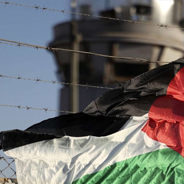 (شاهد):   إجراءات الاحتلال الإسرائيلي في الأراضي الفلسطينية المحتلة   تكريس لنظام الفصل العنصري