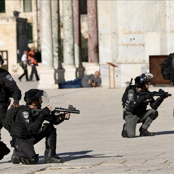 (شاهد) تدين الاعتداء على المصلين في المسجد الأقصى  وتدعو  المجتمع الدولي إلى تمكين الشعب الفلسطيني من ممارسة حقه في ممارسة شعائره الدينية