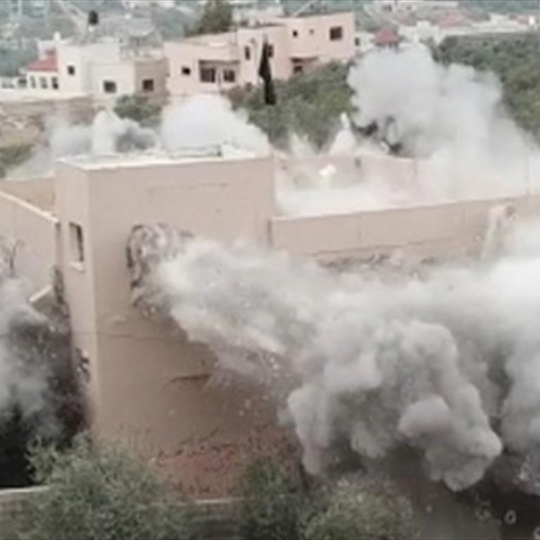 بعد تفجير منزل  جرادات في بلدة السيلة الحارثية  (شاهد) سياسة "هدم المنازل" الإسرائيلية  ترقى لجريمة حرب  ودعوة  لاتخاذ اجراءات قانونية ودبلوماسية لكبح هذه السياسة