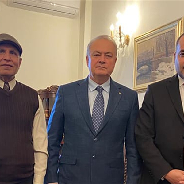 السفير الروسي في لبنان يستقبل وفداً من (شاهد) ويتسلم نسخة عن التقرير السنوي لعام 2022