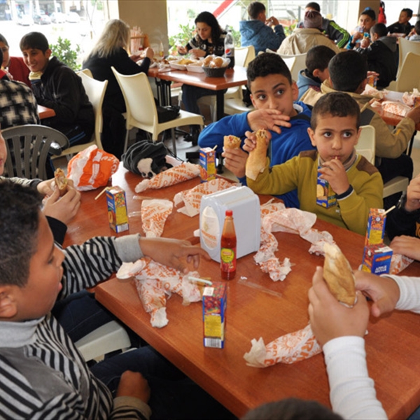 "شاهد" تقيم رحلة للأطفال منطقة صور 