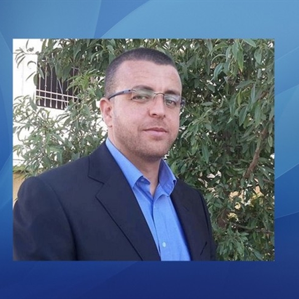 (شاهد):  التغذية القسرية بحق الأسير الصحفي محمد القيق هو حكم بالإعدام على حرية الصحافة والاحتلال يتحمل المسؤولية الكاملة عن حياته