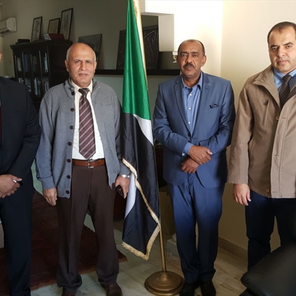السفير السوداني في بيروت يلتقي  وفداً من مؤسسة (شاهد) الحقوقية