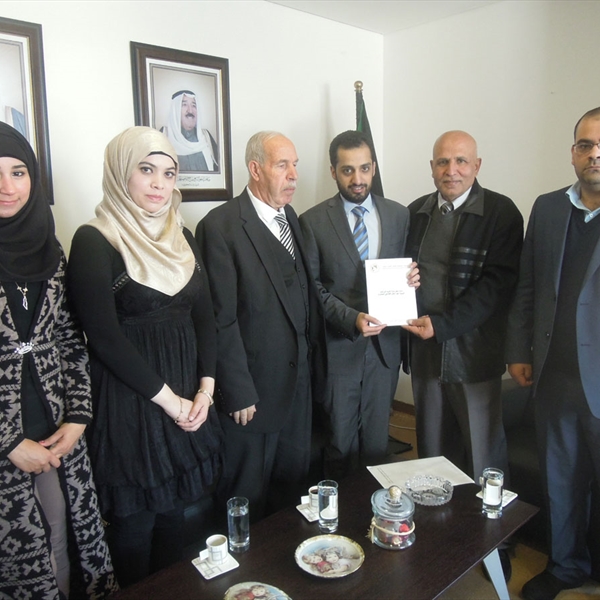 "شاهد" تزور السفارة الكويتية في لبنان  وتناقش أوضاع اللاجئين الفلسطينيين ومخاطر تقليصات الأونروا لخدماتها