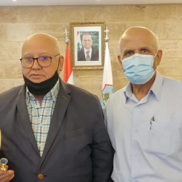 (شاهد) تكرم رئيس بلدية صيدا المهندس محمد السعودي