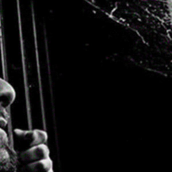 في يوم الأسير الفلسطيني (شاهد) تطالب المجتمع الدولي بالعمل لإطلاق سراح الأسرى الفلسطينيين من سجون الاحتلال الإسرائيلي خاصة في ظل انتشار وباء كورونا