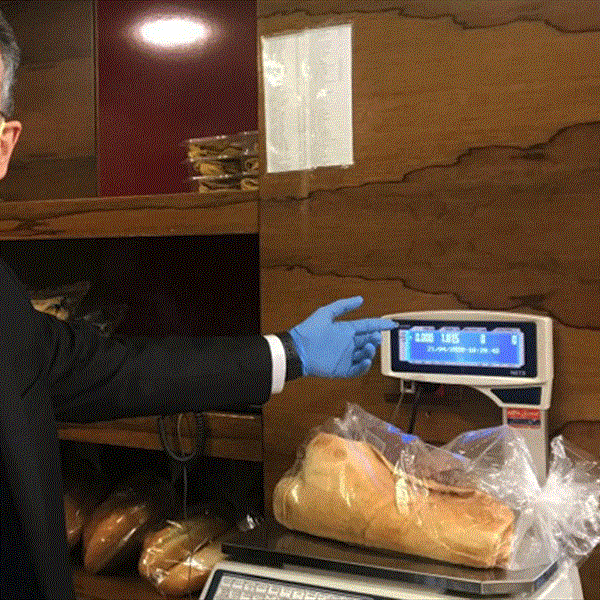 (شاهد) ترفض تصريح وزير الاقتصاد اللبناني بشأن دعم المواد الأولية حصراً باللبنانيين وإستثناء الأجانب من هذه الخطوة وتدعو الى عقلنة الخطابات في هذه الظروف الصعبة  