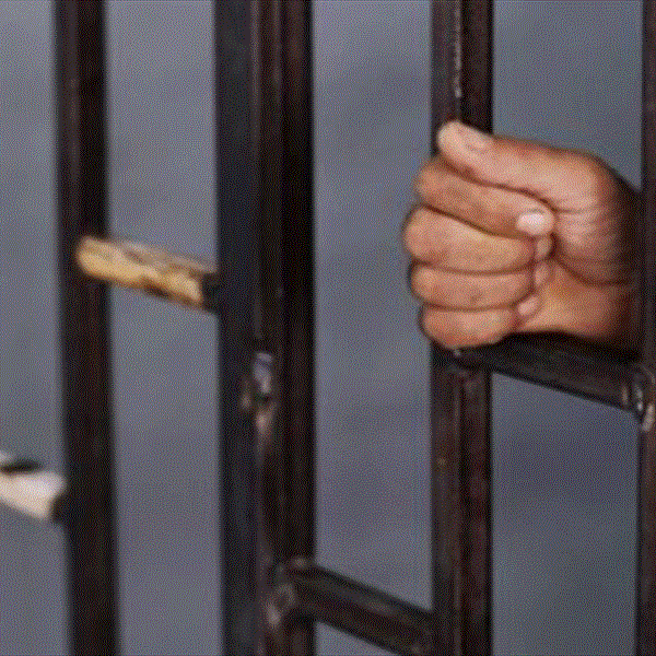 هل تحيي أزمة كورونا الأمل بقانون العفو وإطلاق سراح الموقوفين في لبنان؟