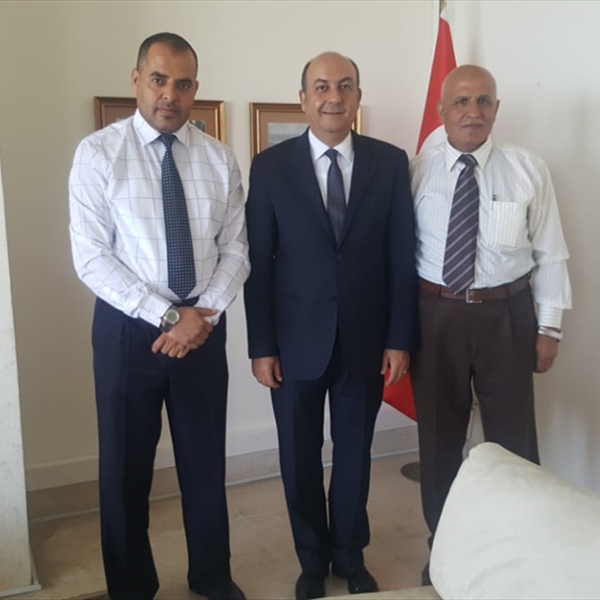 مهنئا السفير التركي بمنصبه الجديد وفد  (شاهد)  يدعو تركيا إلى تفعيل  دور  اللجنة الاستشارية للأونروا